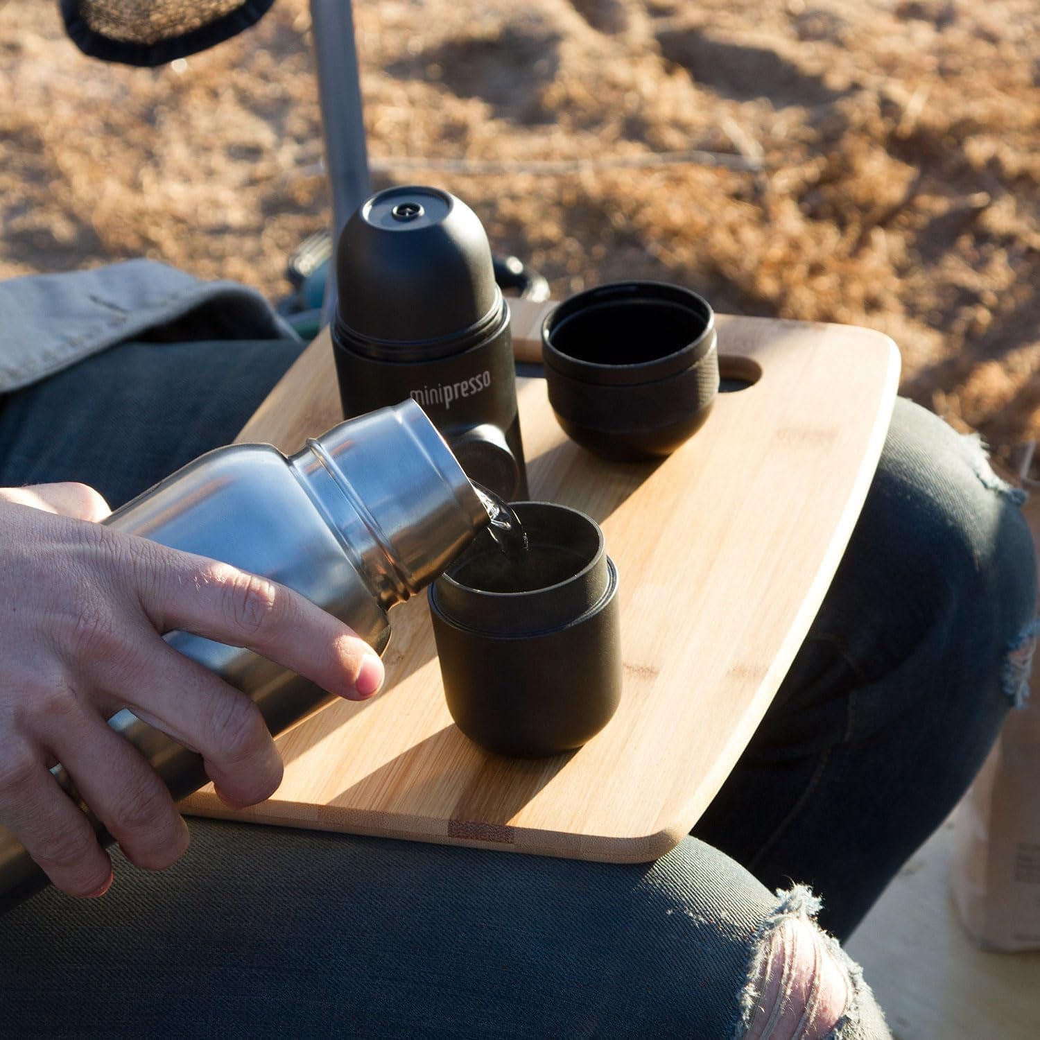WACACO Camping Kaffeemaschine Tragbare Kompatibel Gemahlener Kaffee, Kleine Reisekaffeemaschine, Manuell Von Piston Action Betrieben, Mini Kaffeemaschine Für Unterwegs, Minipresso GR, Schwarz