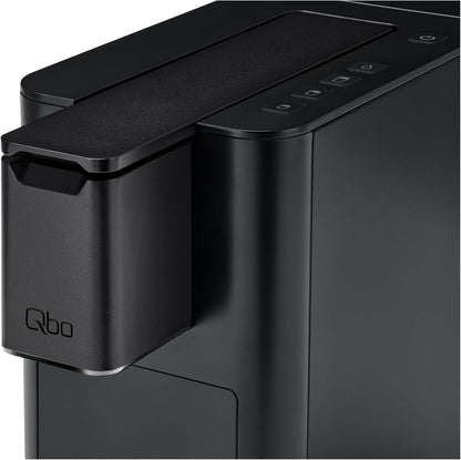 Tchibo Qbo ICONIC Premium Kapselmaschine Inkl. 16 Recyclebare Qbo Kapseln Für Espresso, Caffè Und Caffè Grande, Kompaktes, Innovatives Design, Dark Chrome